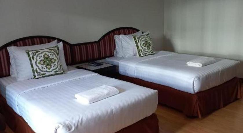 Town In Town Gardent Resort Bangkok Exterior photo